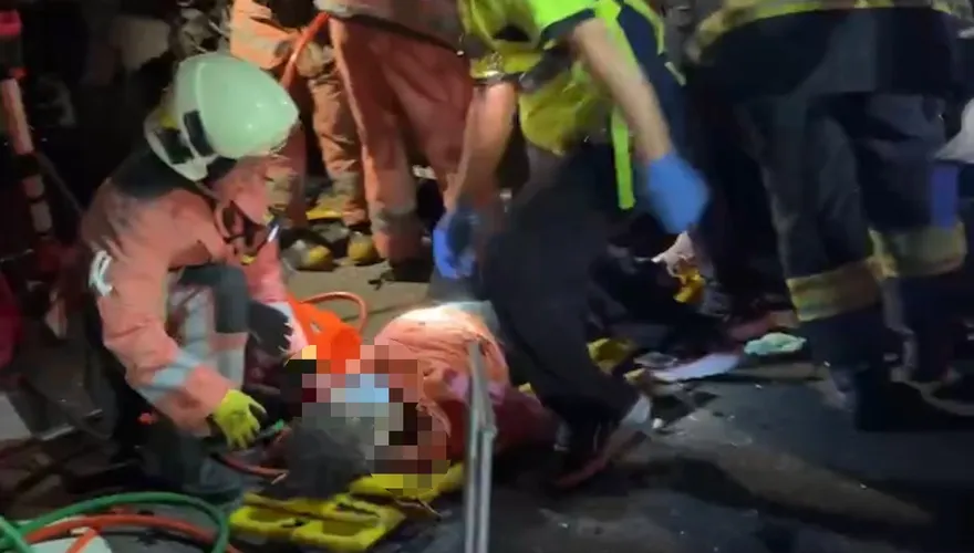 影/傷者名單曝！國3南下香山段6大小車嚴重車禍「6傷、3人OHCA」
