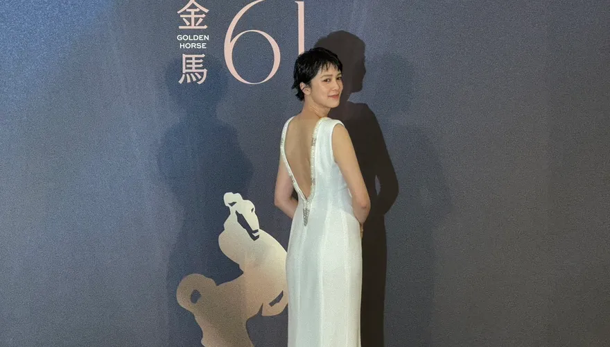 金馬61/金馬獎午宴出狀況？喜翔意外曝劉奕兒「後台落淚」！