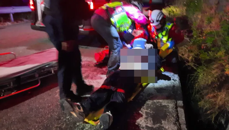 影/苗栗死亡車禍！阿北騎士摔進排水溝「頭部重創」殞命