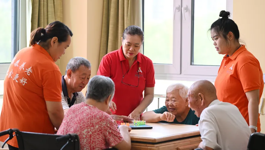 因應高齡化！陸「延後退休」新制上路　15年內調高3至5歲