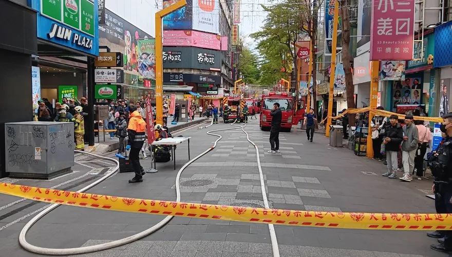 北市西門町驚見燒肉店燒起來！濃煙狂竄警消馳援