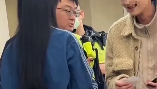 影/瑪莎拉蒂鑰匙殼？2男搖「名車配件」死纏正妹遭報警