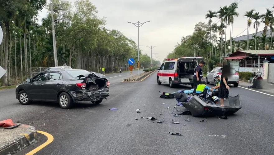影/屏東「悲慘事故」！學弟騎車撞上學長迴轉車慘死
