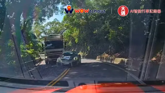 影/他開北宜險遭逆向超跑撞上　竟成功找到車主開譙