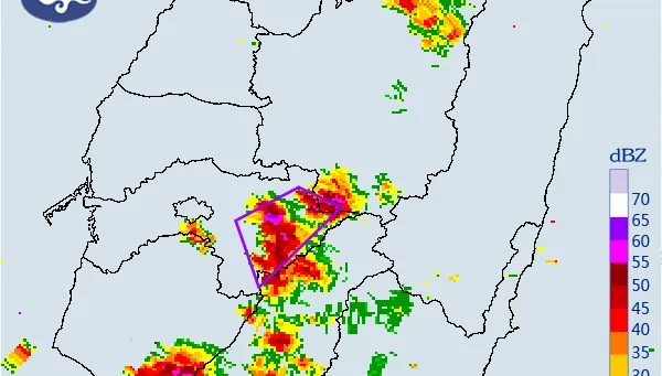 中南部大雨開轟「4縣市防雷雨」　草山溪、沙漠溪國家警報