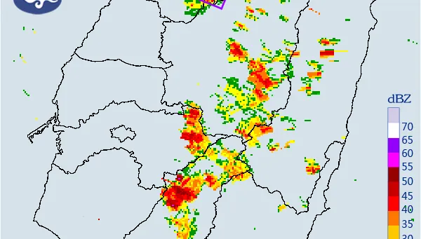 雷雨奔襲中南部！台中頭汴坑溪、屏東牛角灣溪同發國家警報