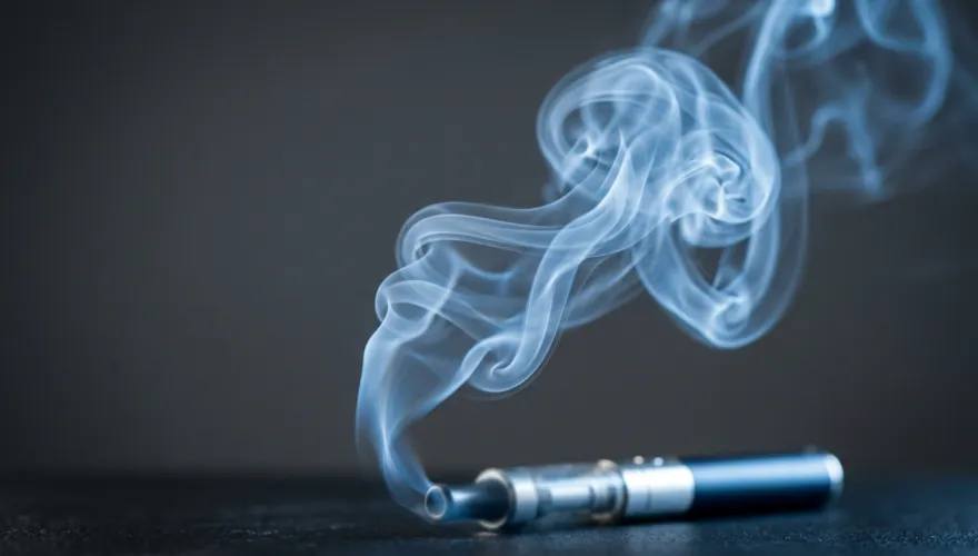 持有電子煙最重罰10萬　衛福部推《菸害防制法》修法