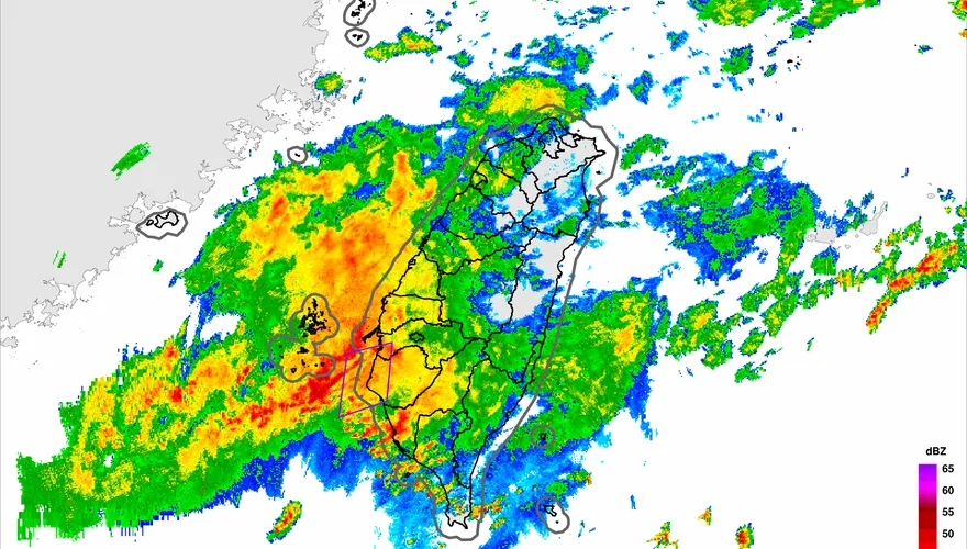 外出注意！大雷雨狂掃2縣市　最新警戒曝光