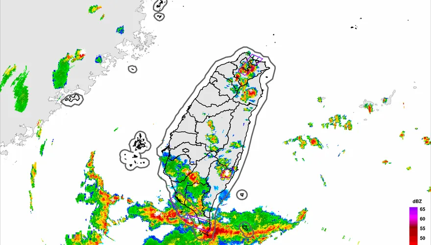 國家警報響！5縣市午後大雷雨狂炸　氣象署警告遠離水邊