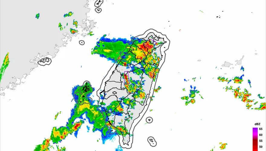 國家警報狂響！16縣市豪雨續炸　北北桃等5縣市大雷雨轟到深夜
