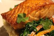 吃魚跟魚油不一樣？ Omega3脂肪酸有哪些作用？ 藥師揭3大魚油迷思