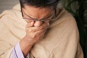 「類風濕性關節炎」的併發症是肺纖維化！竟有六分之一發生率