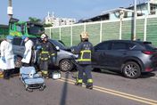 快訊／土城4小客車連環撞！　7男女受傷送醫治療