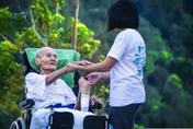 老人的照護不能等！癌末疾病患者安寧療護「永不放棄」希望！