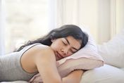 睡到半夜容易醒？研究發現：竟35%人一周3次每天半夜起床3次　醫點名6原因