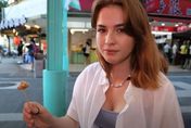 俄國正妹為鹹酥雞來台　一吃雞屁股秒愛上：我是第一個喜歡的外國人