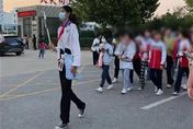 「超人」！小學六年級身高190　大陸女童獲選河南省排球培訓隊