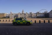 只求改善待遇！英國救護車醫療人員聖誕前夕罷工　將無人回應緊急病患任務