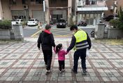 3歲孩童寒冬走失！臺南警與熱心民眾合作護女童十分鐘找回