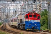 南韓鐵路工程師遭列車輾斃　最新調查：當時司機在滑手機