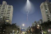 影/嚇壞了！南韓試射火箭沒先公告　民眾誤以為是UFO或北韓飛彈