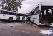 影/塞內加爾巴士對撞40死　「沾血座椅撞飛」車禍慘劇全國哀悼3日