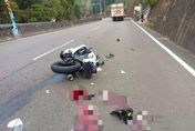 快訊/台南龍崎發生嚴重車禍！疑碰撞貨車摔飛…22歲騎士無生命跡象送醫