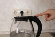 長輩群瘋傳「用電熱水壺燒水有毒！」　專家駁斥：正常使用不易溶出重金屬