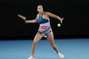 遭化解3賽末點沒問題！澳網女單莎芭蓮卡照封后　奪生涯首座大滿貫冠軍