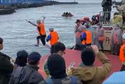 影/睽違2年終回歸！「野柳神明淨港文化祭」回來了　百人PK造型跳水