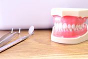 別讓牙周病損害你形象！牙醫：「這5點」測試自己牙齒健不健康
