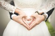 大陸多省公布2022結婚登記數據！晚婚情況加劇　「姊弟戀」比例逐年增加