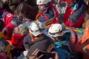 影/土耳其強震再救1名生還者！他受困198小時…奇蹟式被中華搜救總隊救出