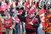 法國工會掀今年第5波罷工潮　陸空交通受影響陷入混亂