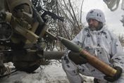 烏克蘭每月射掉美國1.1萬枚砲彈　北約面臨國防工業壓力