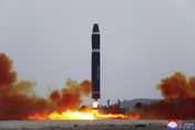 北韓「火星15」射程可達美國　金與正：雖然「南韓是傻瓜」但目前不會用飛彈襲擊首爾