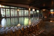 驚！日本百年溫泉旅館「1年只換2次水」　社長道歉「我說客人少不用換」