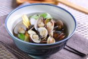 鮮度升級3倍　日本人實測！蛤蜊吐沙加「這物」 湯頭更美味