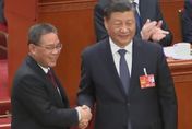大陸兩會/李強當選國務院總理　與習近平及李克強握手致意
