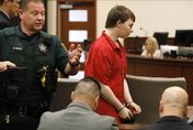 惡行重大！美16歲少年「只為體驗殺人」狂刺同學114刀　法官重判最高刑期40年