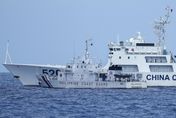 中菲海警船南海對峙互指責　陸外交部：菲方蓄意「找茬碰瓷」