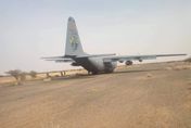 蘇丹撤僑行動困難重重！土耳其C-130運輸機28日降落時突遭攻擊　燃料系統受損