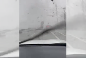 影/龍捲風襲擊南佛羅里達　汽車被吹到空中翻兩圈驚人畫面曝