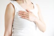 月經來前胸部脹痛　中醫師分享改善4招