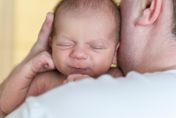 1歲「女嬰」腦中竟還有胎兒！超罕見全世界僅18例顱內胎中胎