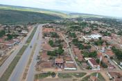 巴西城市過度開發陷危機　天坑吞沒50多間房、7人掉落殞命