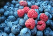 冷凍綜合莓為何有A肝病毒？專家提2大可能性　不慎感染康復前後應避免喝1飲品