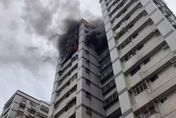影/林口麗園國宅驚傳火警　13樓住戶冒大量黑煙驚人