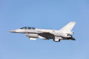 小飛機闖美國華府領空　墜毀山區4人生死未卜！F-16升空攔截音爆驚動民眾