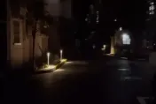 社區改造路燈突變「墓園風格」　居民抱怨：晚上都不敢出門